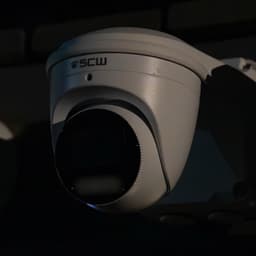 The Deputy 4.0 v5 features amazing ChromaIQ night vision