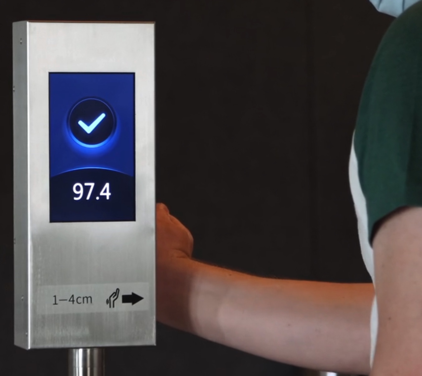 Touch free wrist measurement