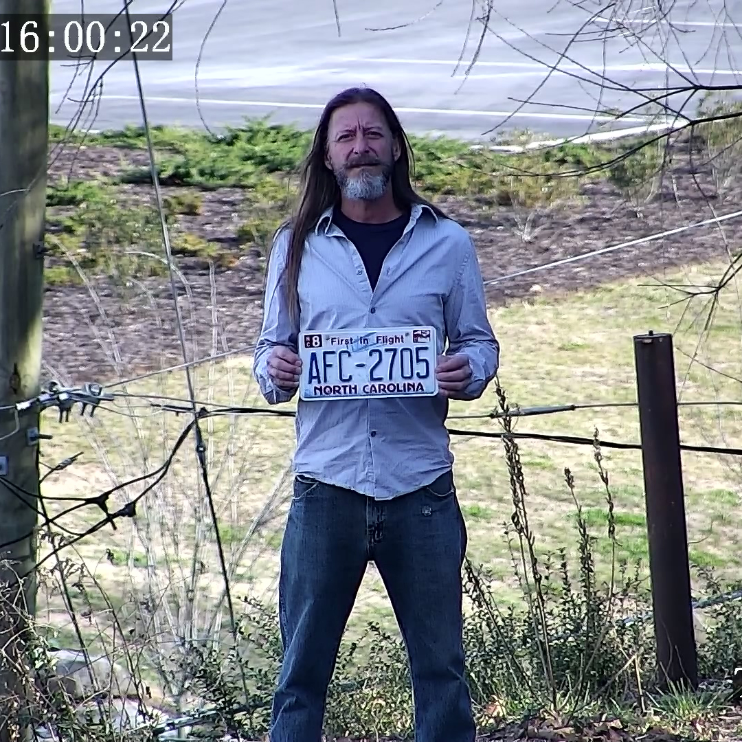 A face at 200 ft, recorded with a 2mp IP PTZ camera